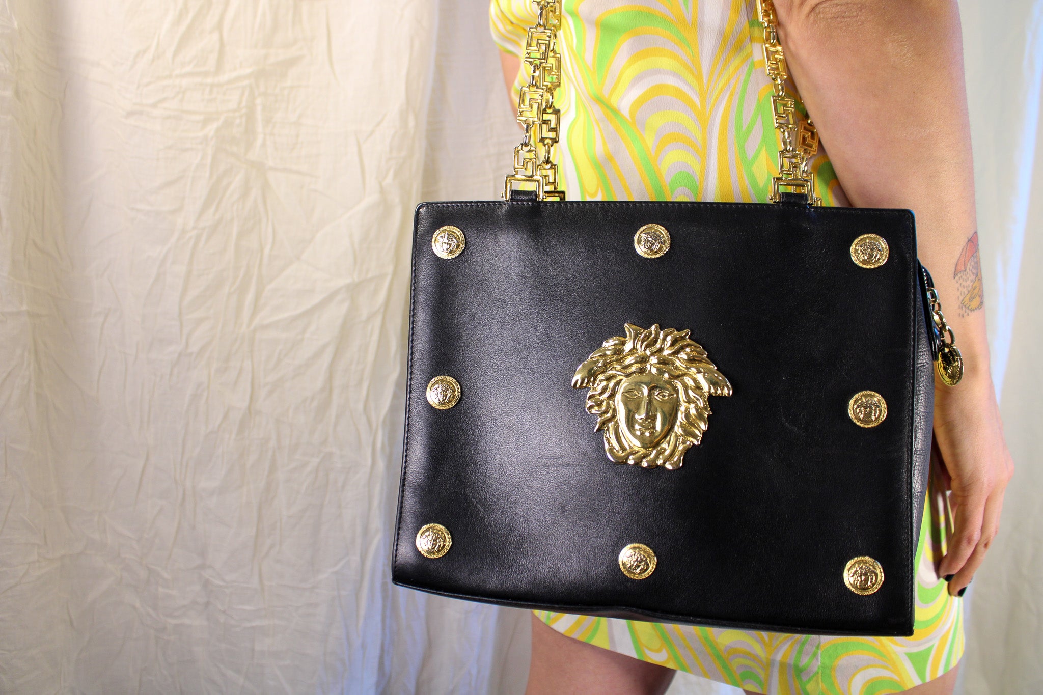 90s RARE gianni versace medusa chain shoulder bag