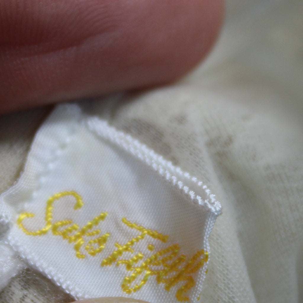 Saks Fifth Avenue ivory lace yoke nylon robe