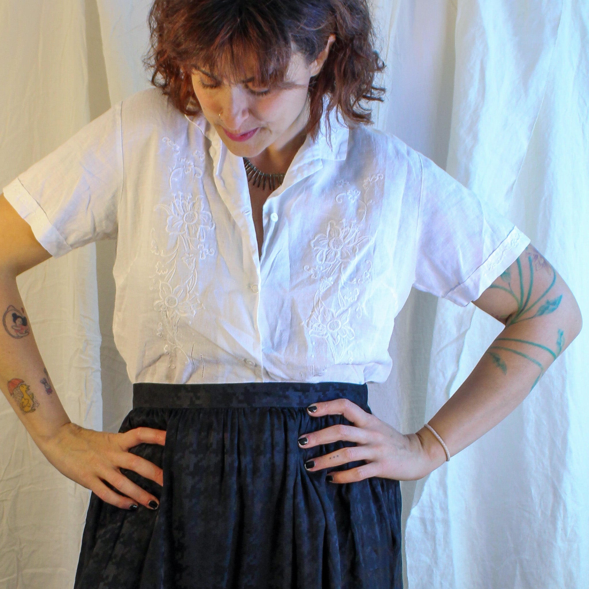 80s white embroidered linen collared shirt - image 1
