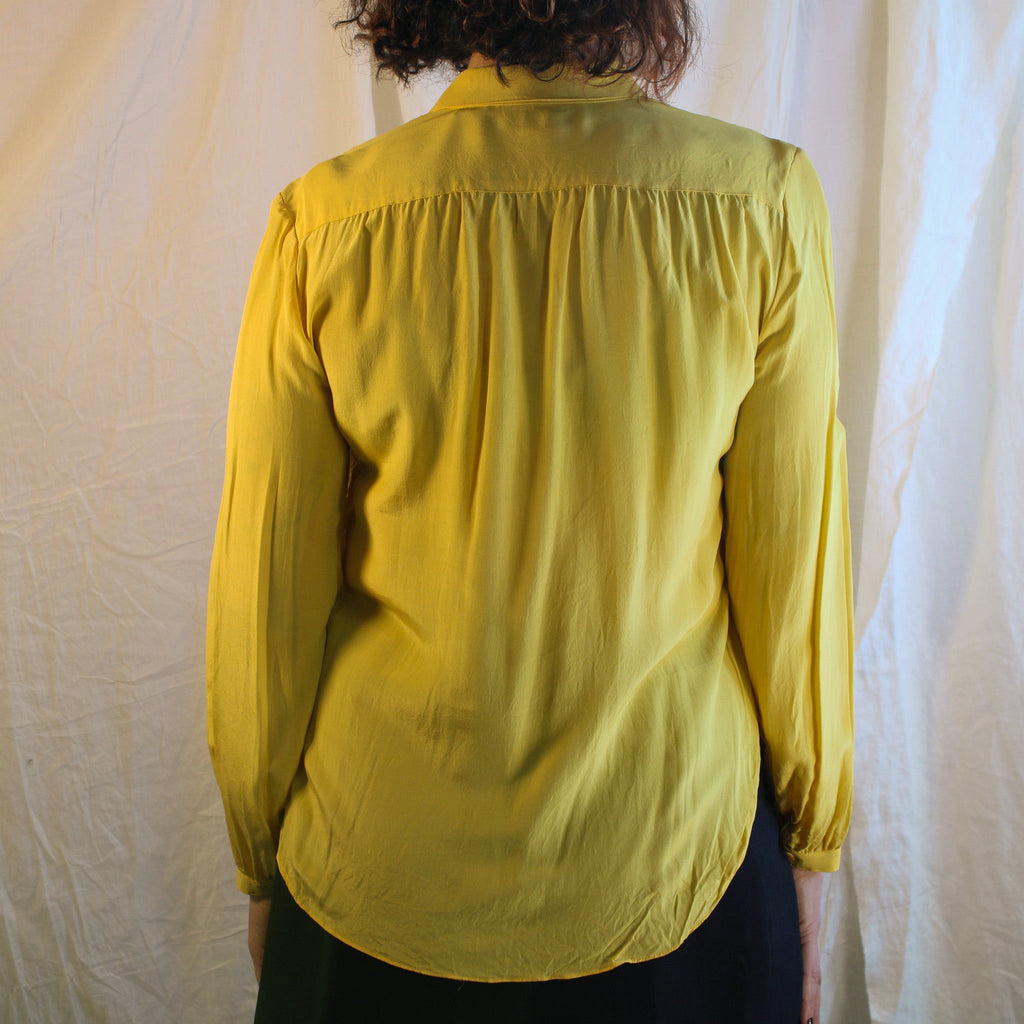 Cuff and button detail